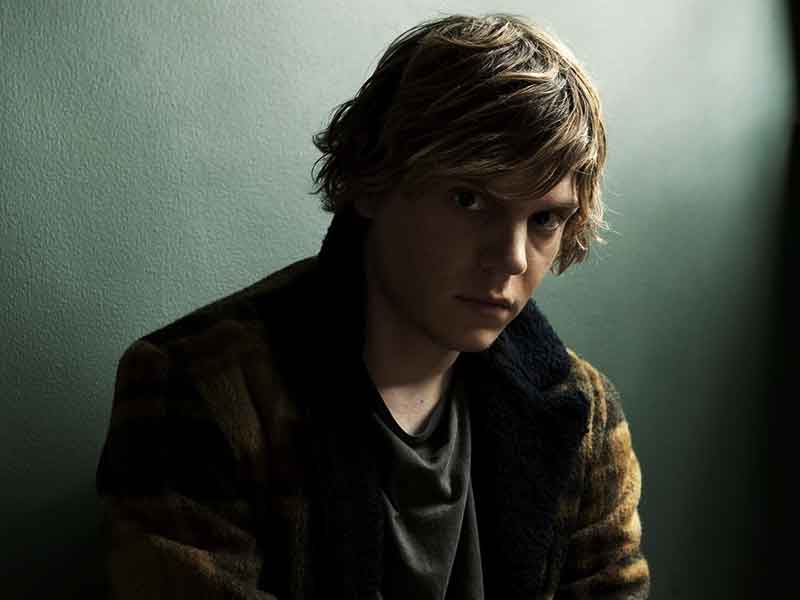 evan peters